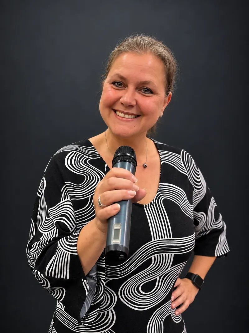 Jolanda Mertens, zang